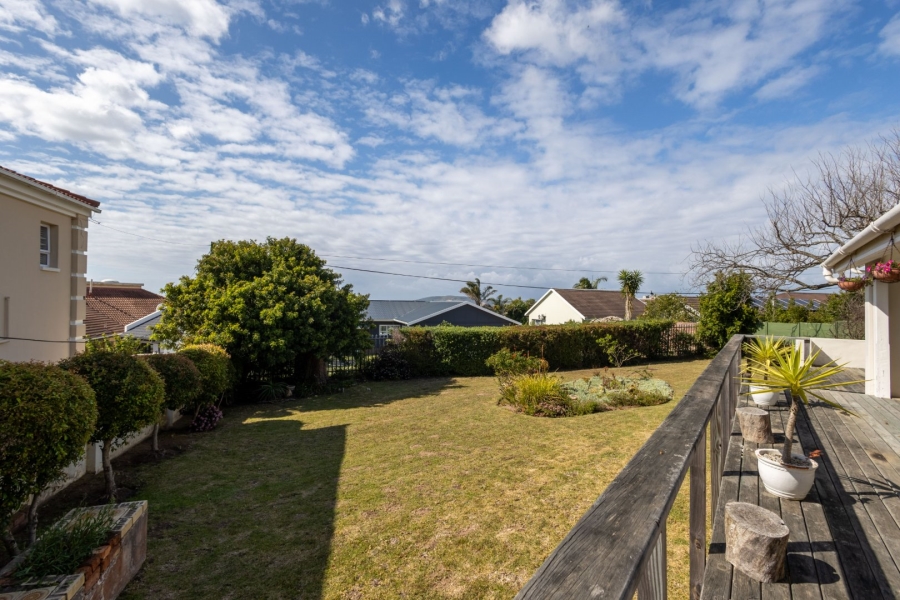 3 Bedroom Property for Sale in Upper Robberg Western Cape